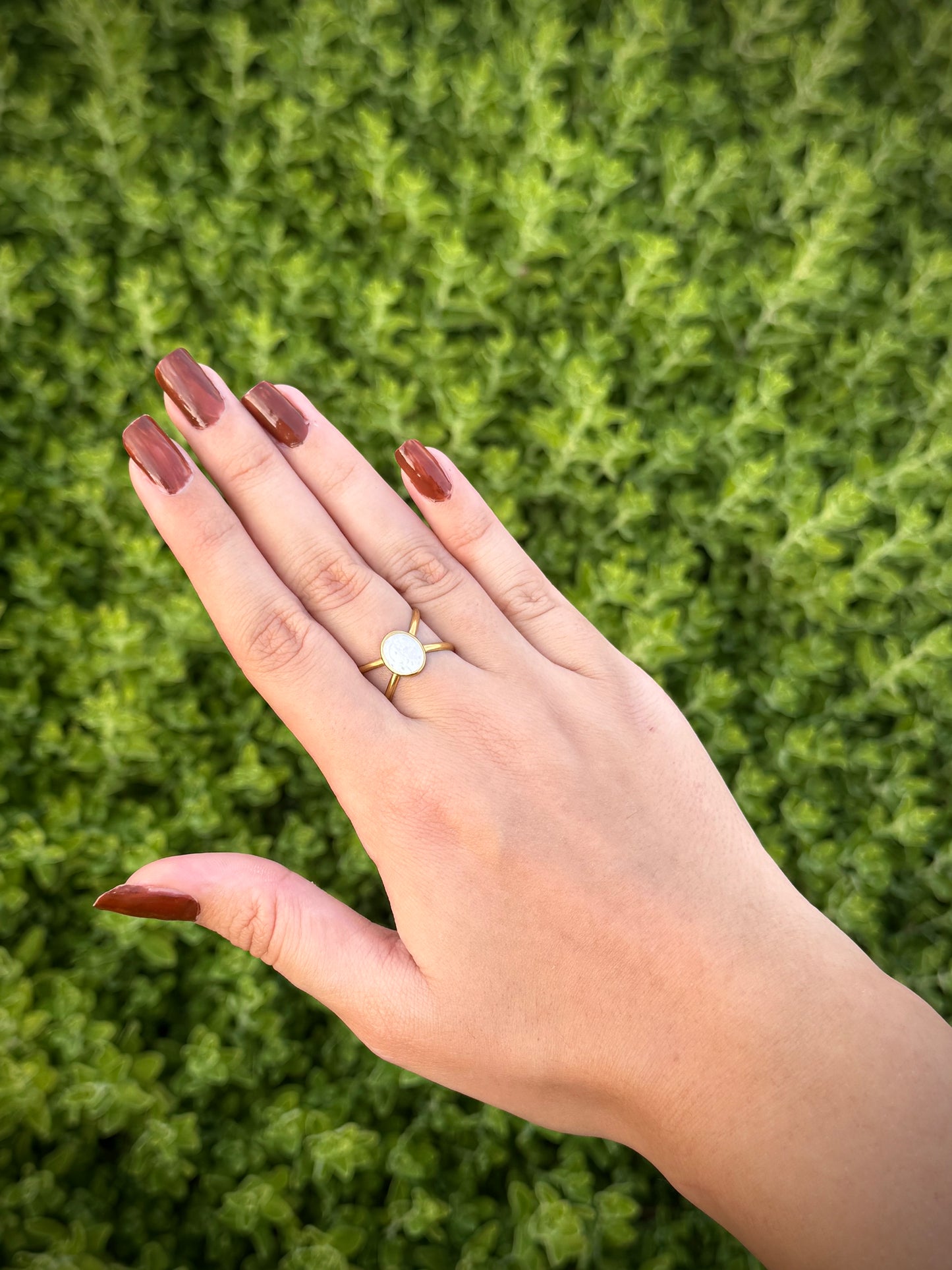Gold Ring with Mother of Pearl Center