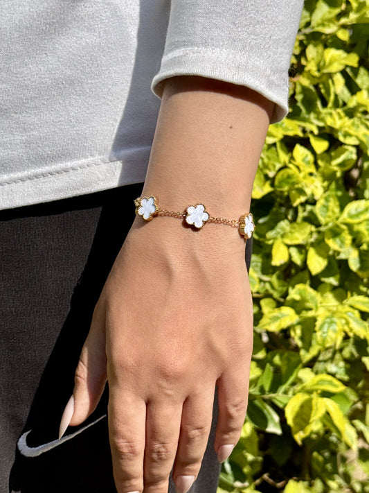Mother‑of‑Pearl Clover Bracelet