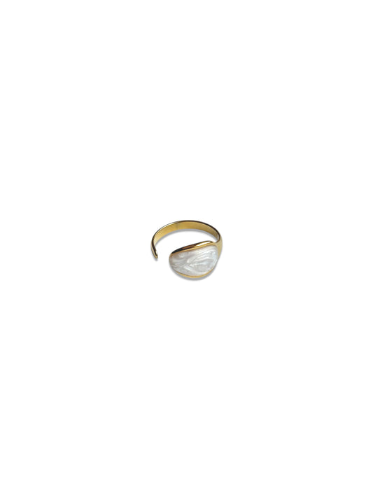 Gold Ring with Mother of Pearl Accent