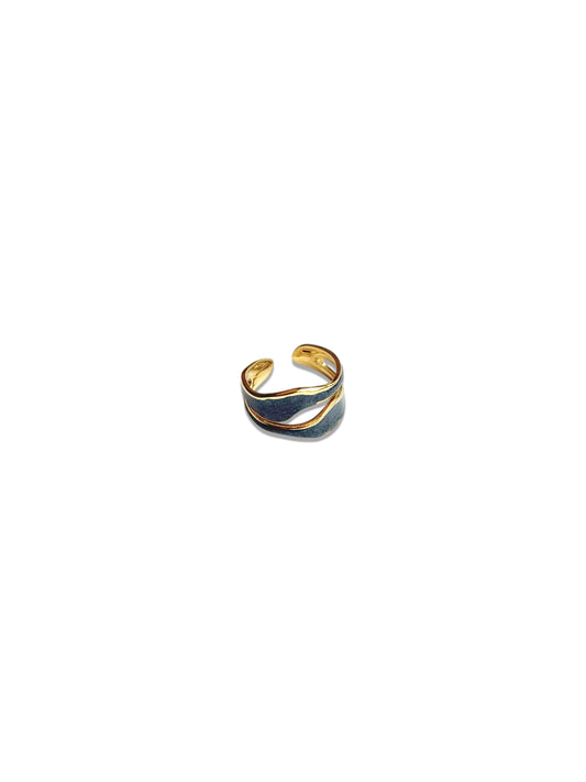 Gold Wave Design Ring